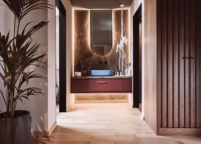 Cama Luxury Suites Glyfada